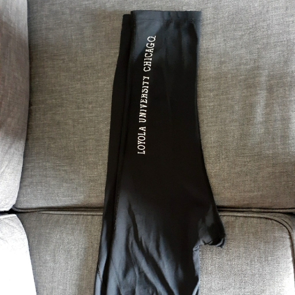 Under Armor fitted heat gear